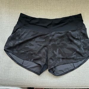 Lululemon shorts - camo